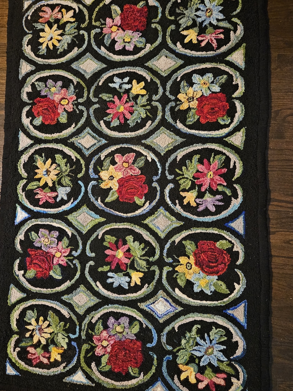 Hand-hooked Floral Rug in Black with Multicolor Flowers